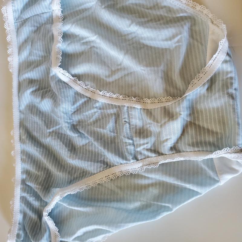 出品者名-写真